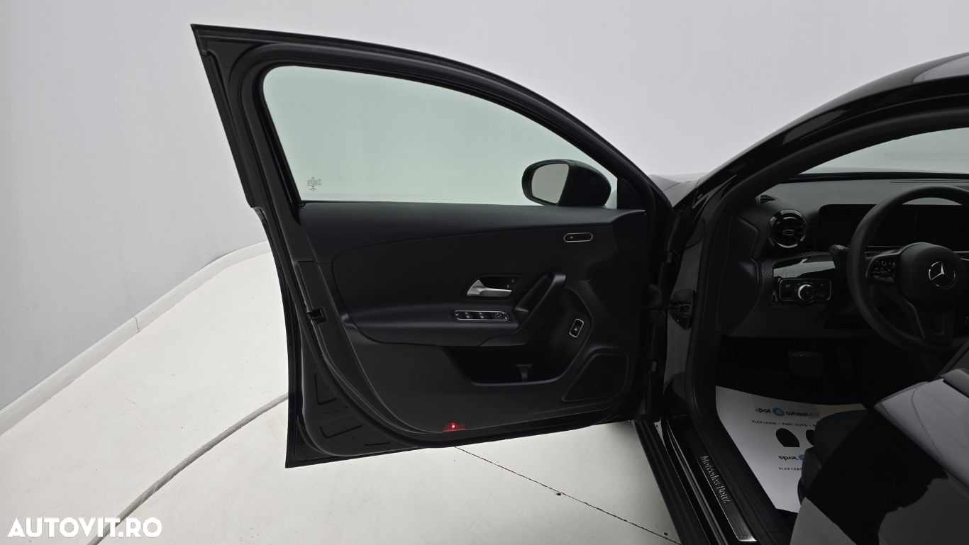 Mercedes-Benz A - 10