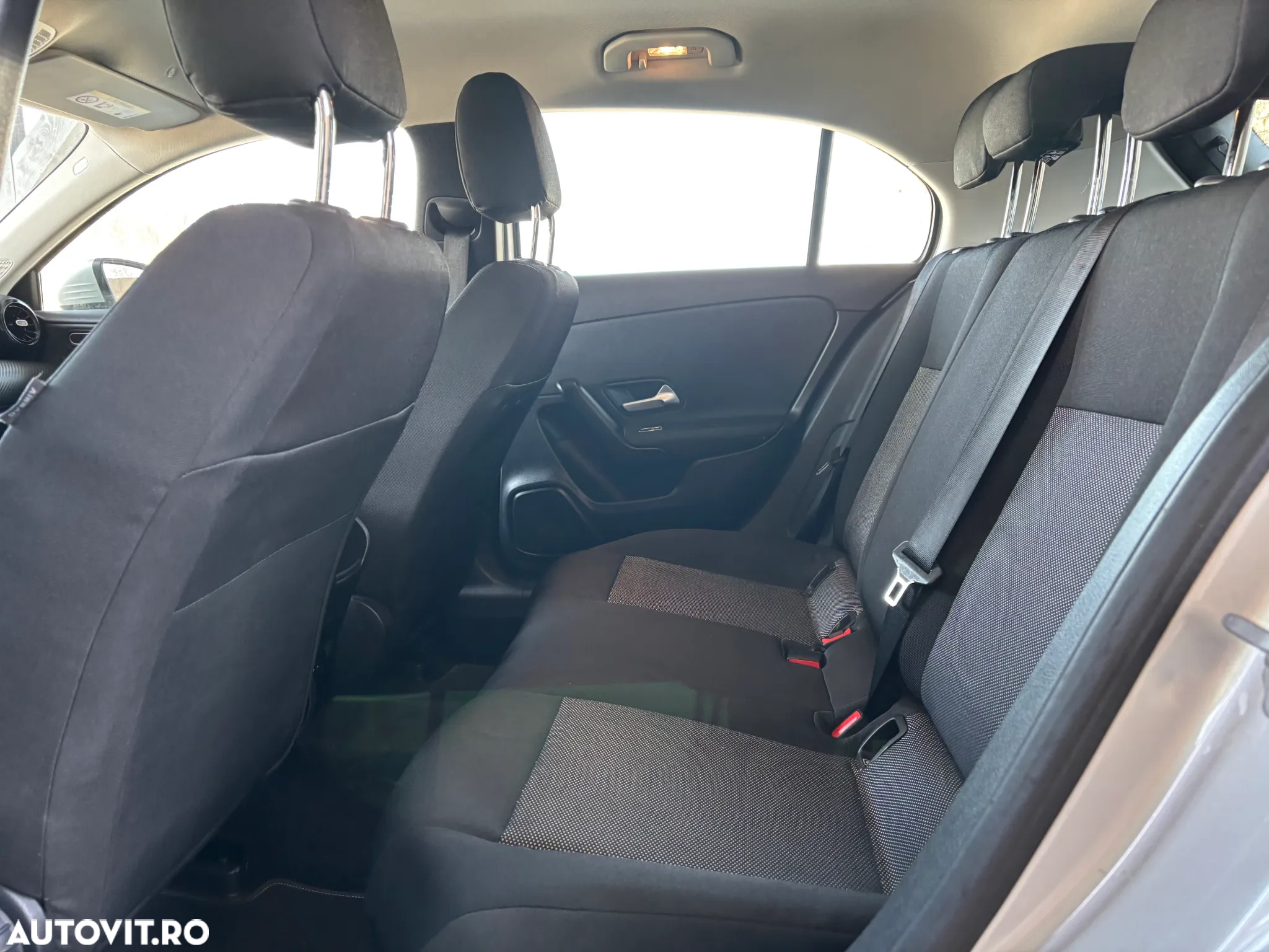 Mercedes-Benz A 180 d 7G-DCT - 16
