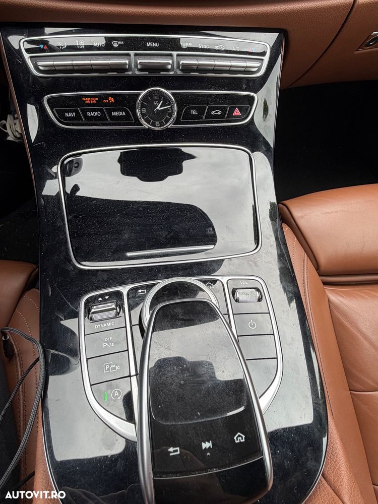 Mercedes-Benz E - 10