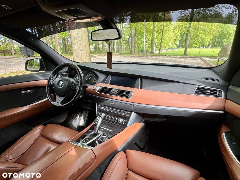 BMW 5GT - 14