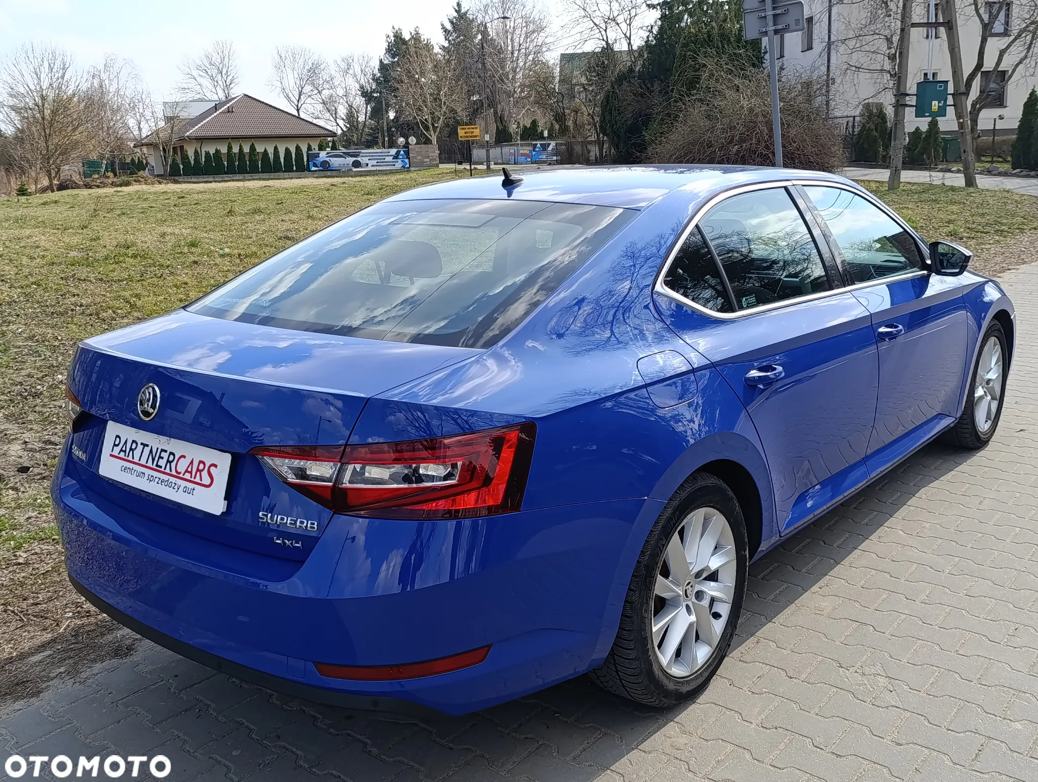 Skoda Superb 2.0 TDI 4x4 Ambition - 4