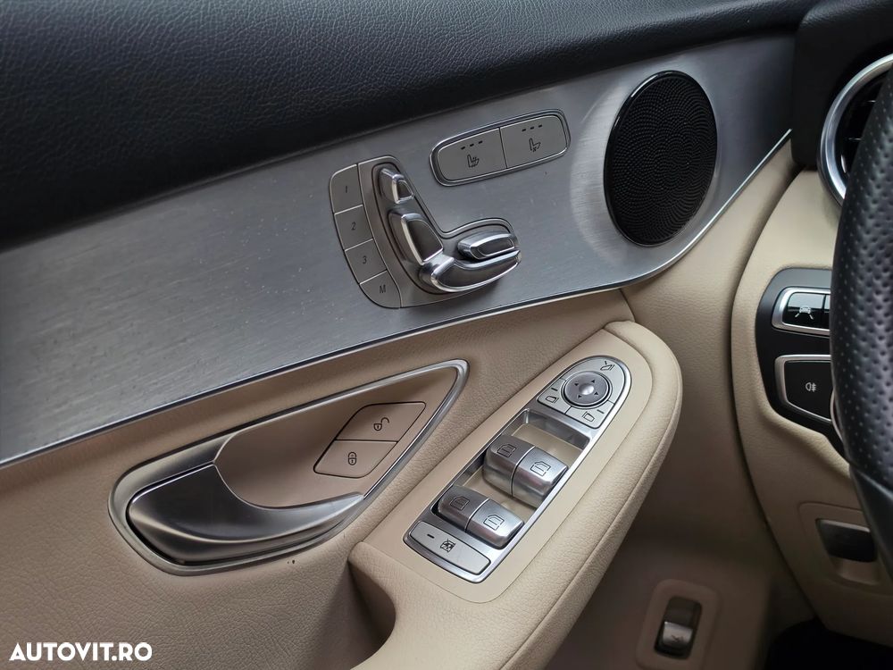 Mercedes-Benz GLC 250 4MATIC 9G-TRONIC AMG Line - 19