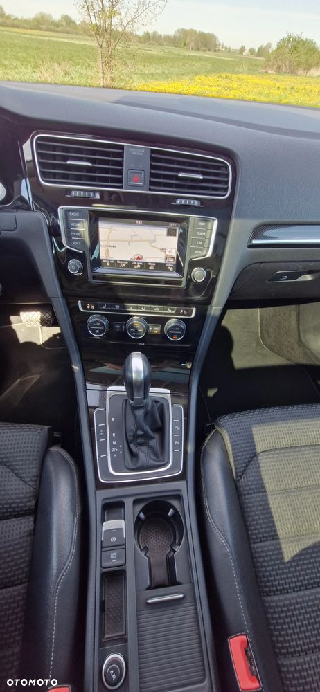 Volkswagen Golf 2.0 BlueTDI DSG Highline - 18