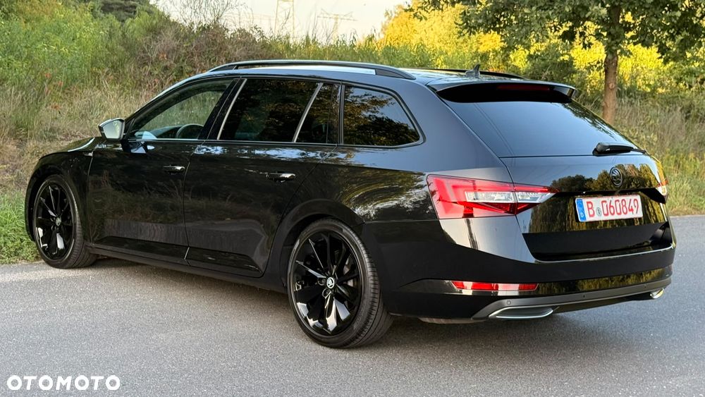 Skoda Superb 2.0 TDI DSG Sportline - 9