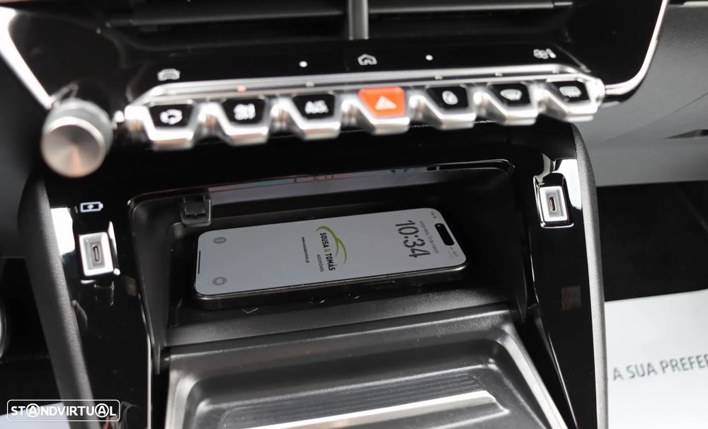 Peugeot 2008 PureTech 130 EAT8 GT - 24