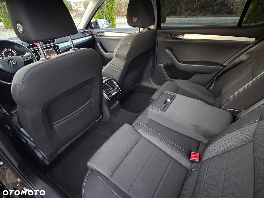 Skoda Superb 2.0 TDI Ambition DSG - 14