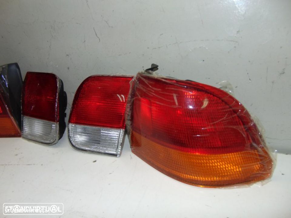 Honda Civic 4pt 1996 farolins de trás - 3