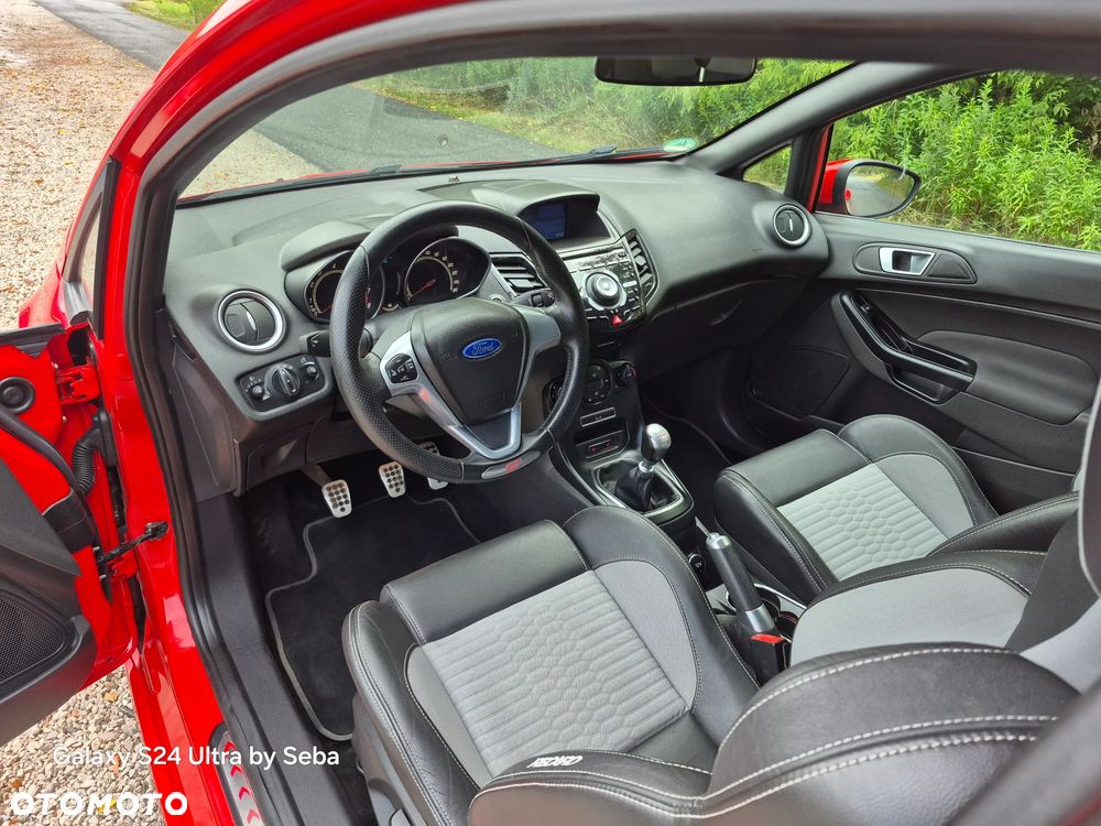 Ford Fiesta 1.6 EcoBoost mit Leder-Sport-Paket ST - 11