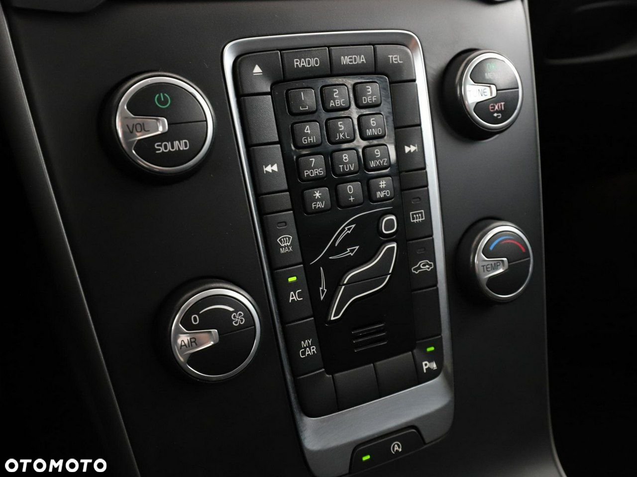 Volvo V40 Cross Country D2 - 26