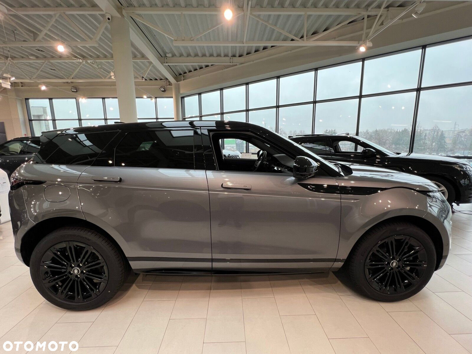 Land Rover Range Rover Evoque - 2
