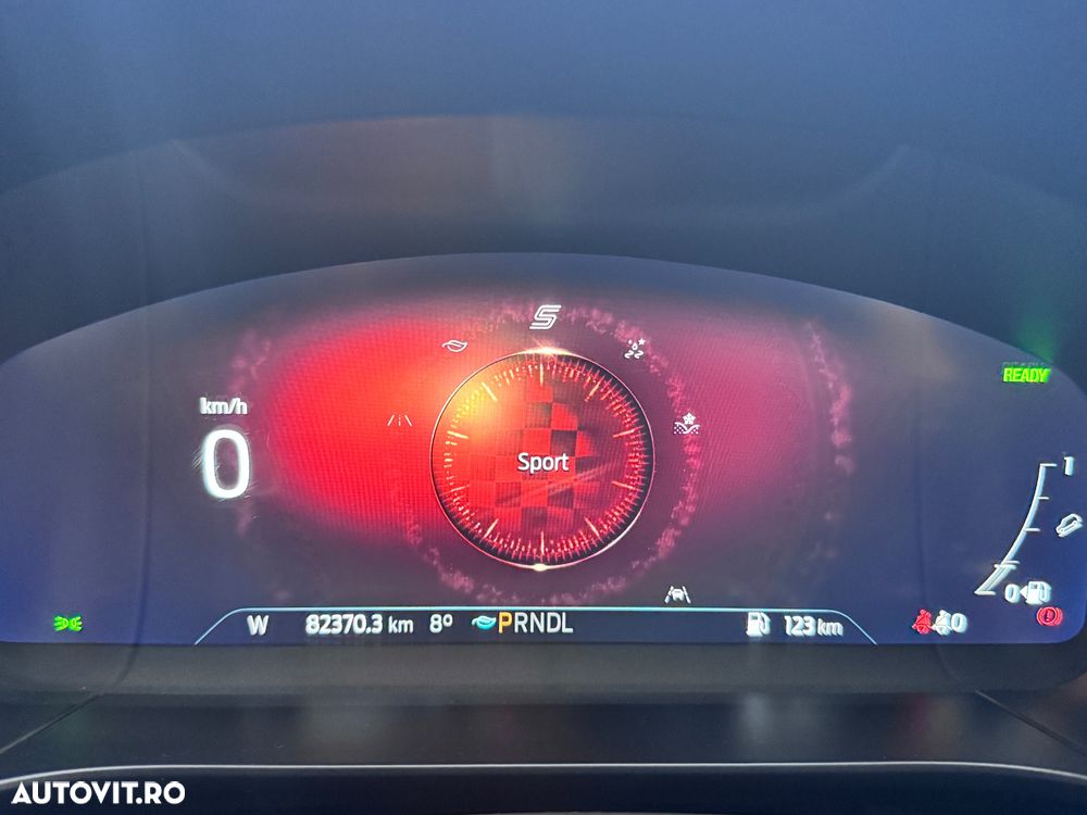 Ford Kuga 2.5 Duratec FHEV ST-LINE X - 23