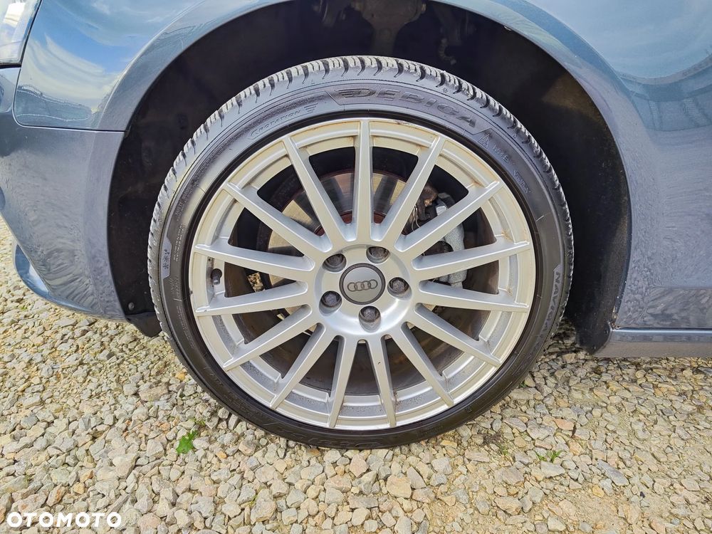 Audi A4 Avant - 26