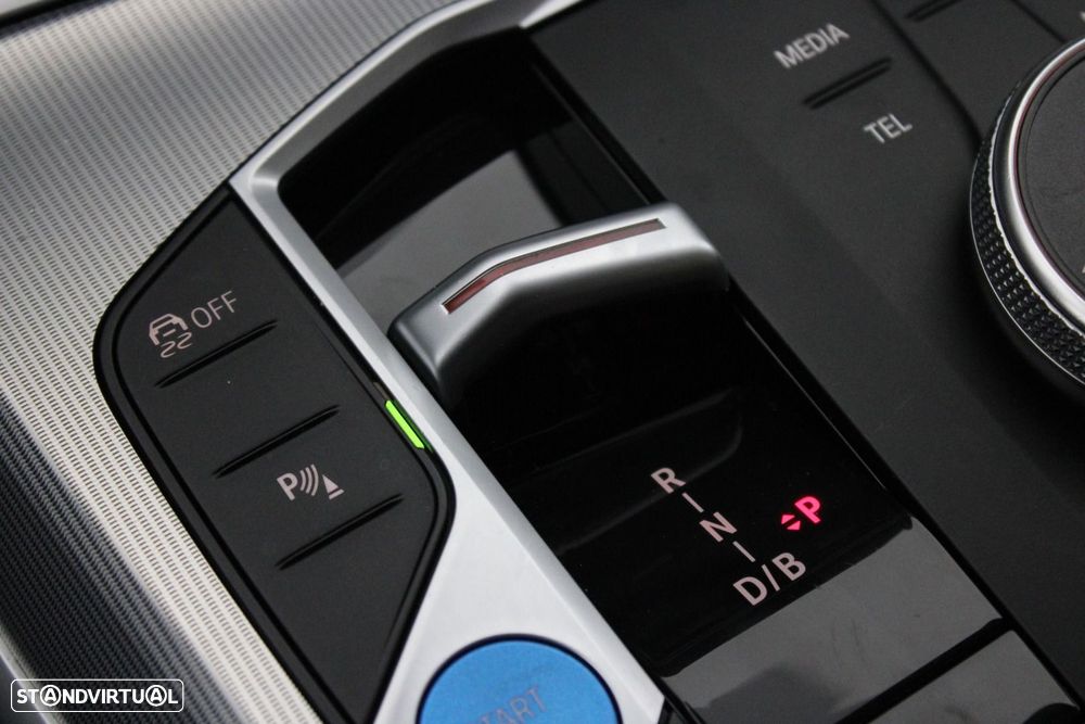 BMW i4 eDrive40 - 26