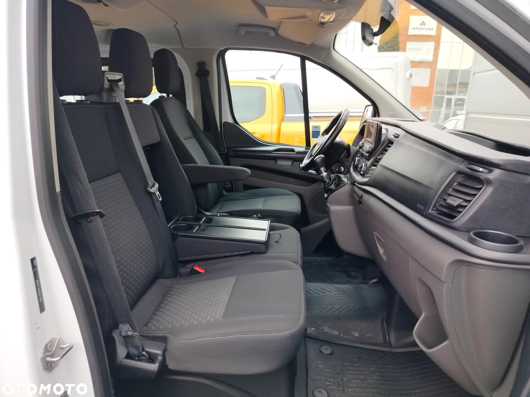 Ford Transit Custom - 13