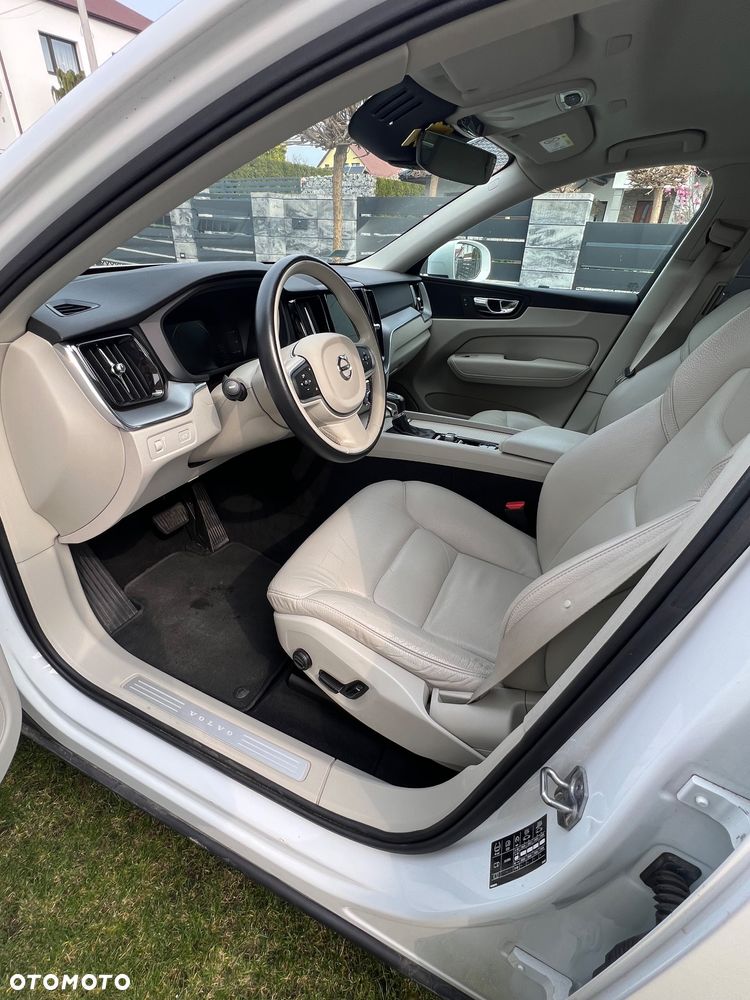 Volvo XC 60 D5 SCR AWD Inscription - 3