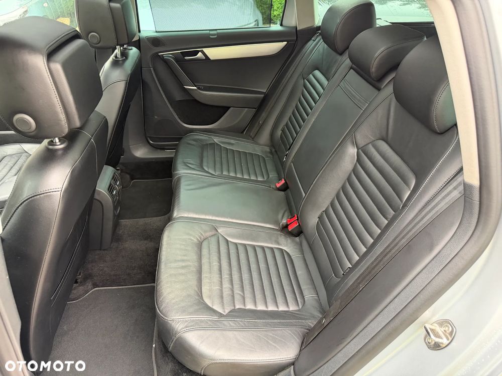 Volkswagen Passat Variant - 8