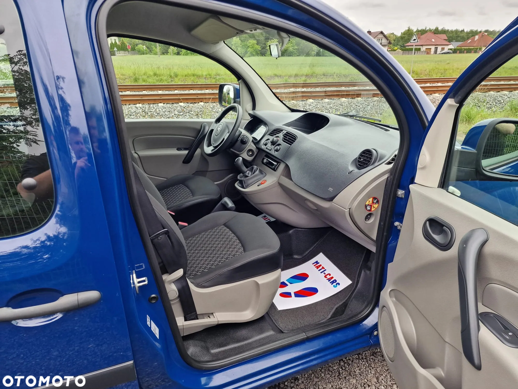 Renault Kangoo 1.6 8V 90 Happy Family - 10