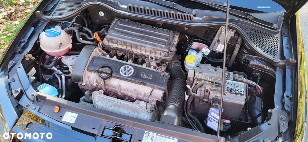 Volkswagen Polo 1.4 16V Comfortline - 17