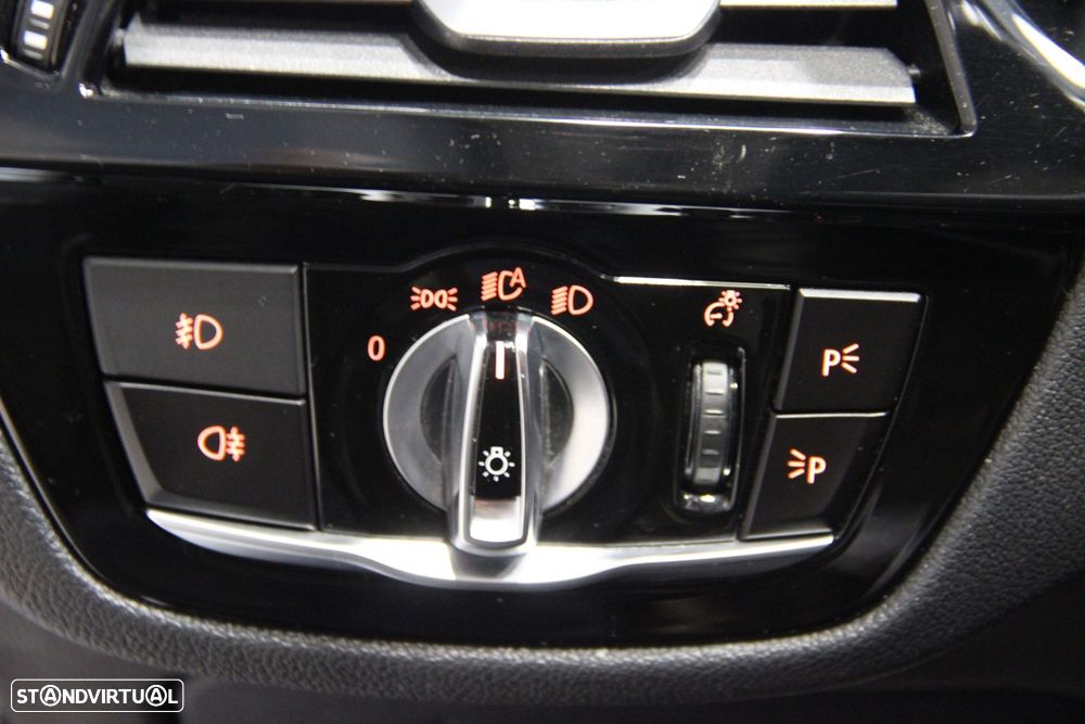 BMW 530 e iPerformance Line Luxury - 14