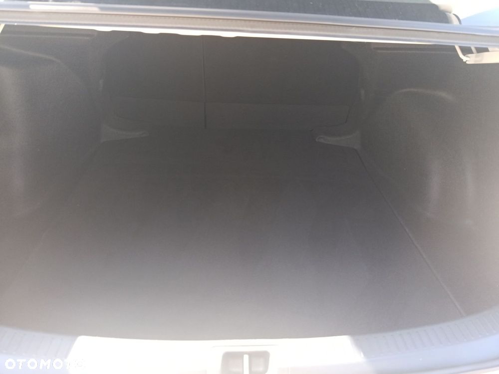 Toyota Corolla 1.8 Hybrid Comfort - 14