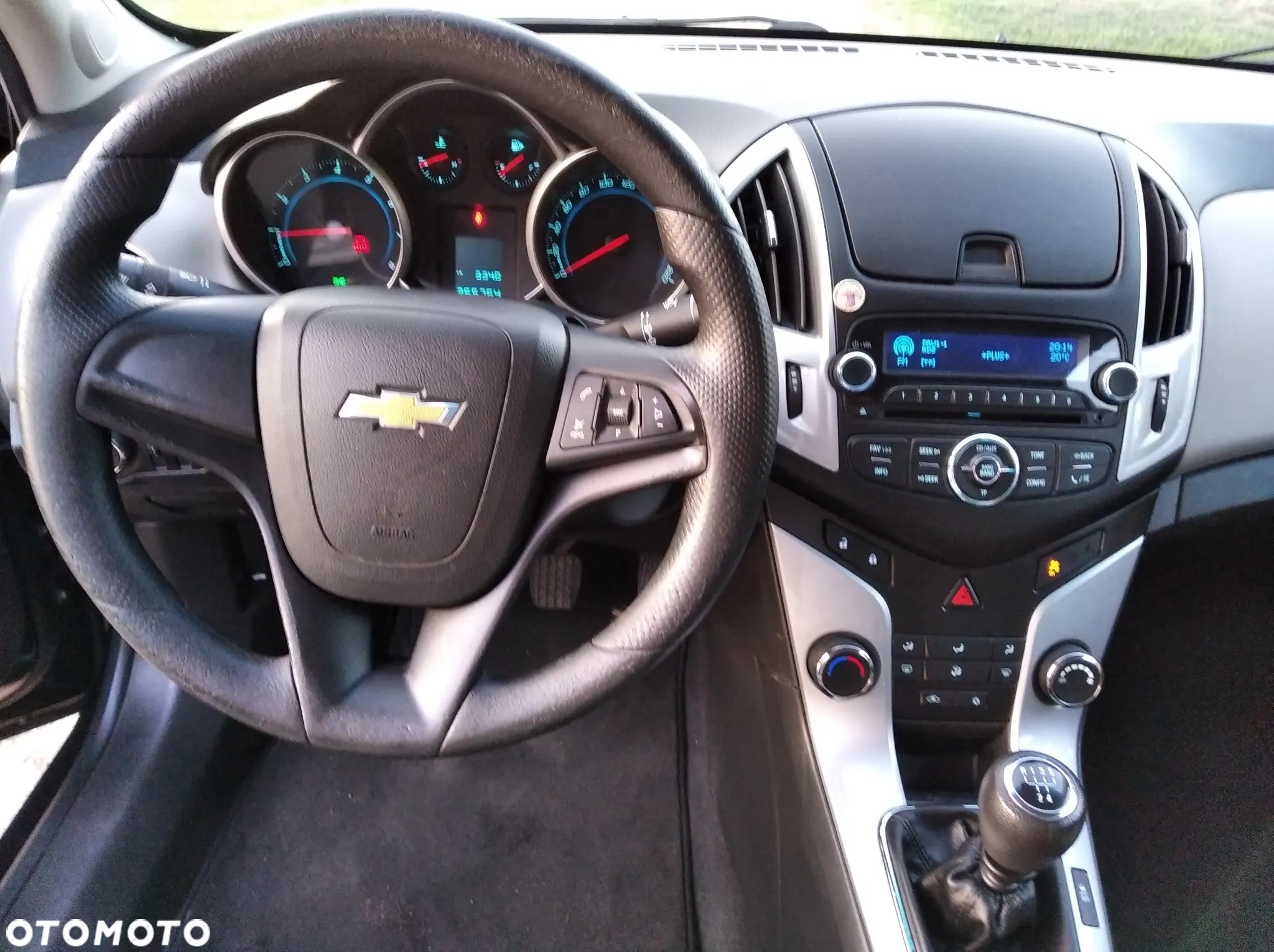 Chevrolet Cruze 1.6 LS+ - 14