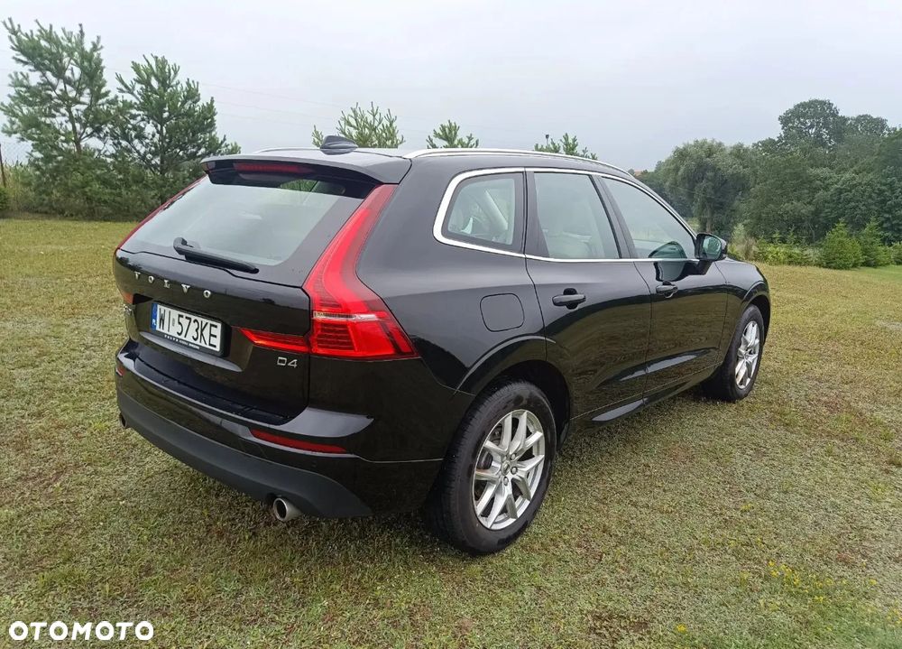 Volvo XC 60 D4 Momentum Pro - 10