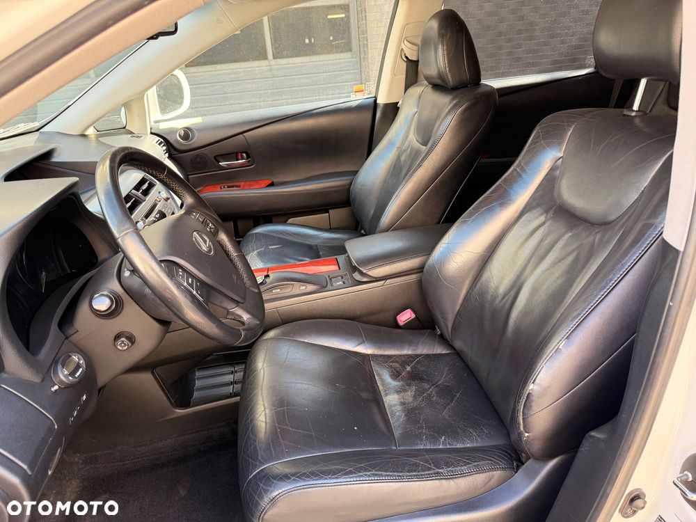 Lexus RX - 15