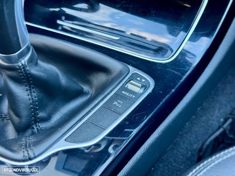 Mercedes-Benz C 200 d AMG Line - 43