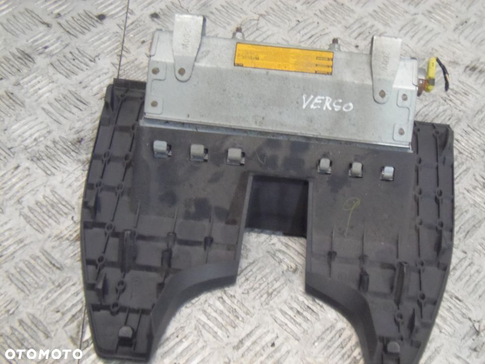 PODUSZKA KOLANOWA AIRBAG TOYOTA COROLLA VERSO II 2008R - 2