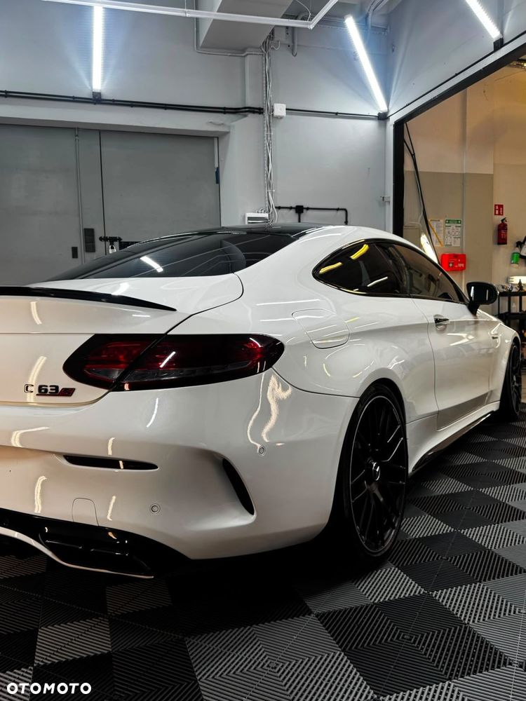 Mercedes-Benz Klasa C AMG 63 S - 6
