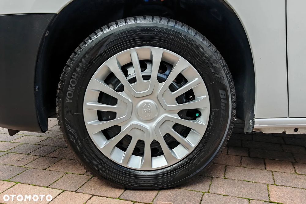 Toyota Proace City - 34
