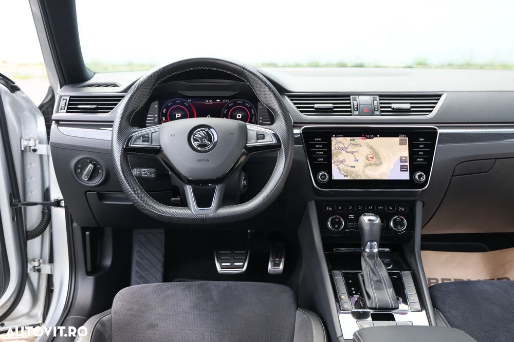 Skoda Superb 2.0 TDI DSG Sportline - 7