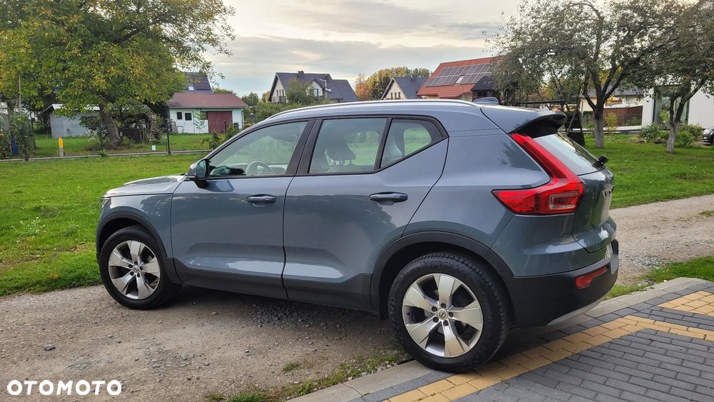 Volvo XC 40 T3 Momentum Pro - 5