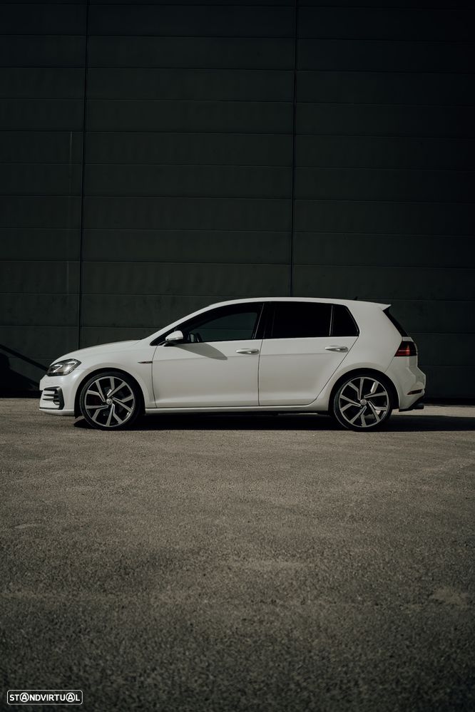 VW Golf GTI (BlueMotion ) DSG - 2