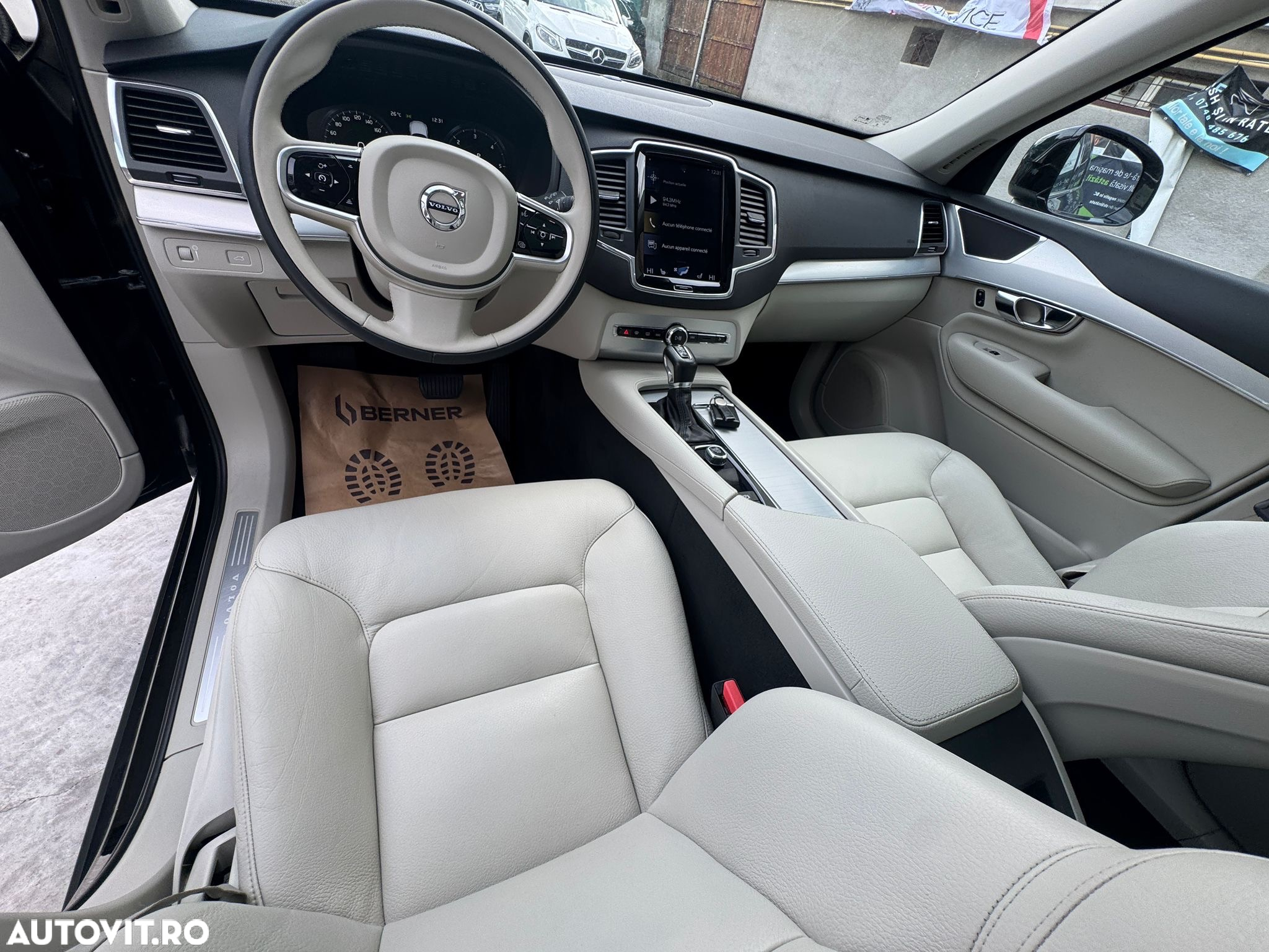 Volvo XC 90 - 6