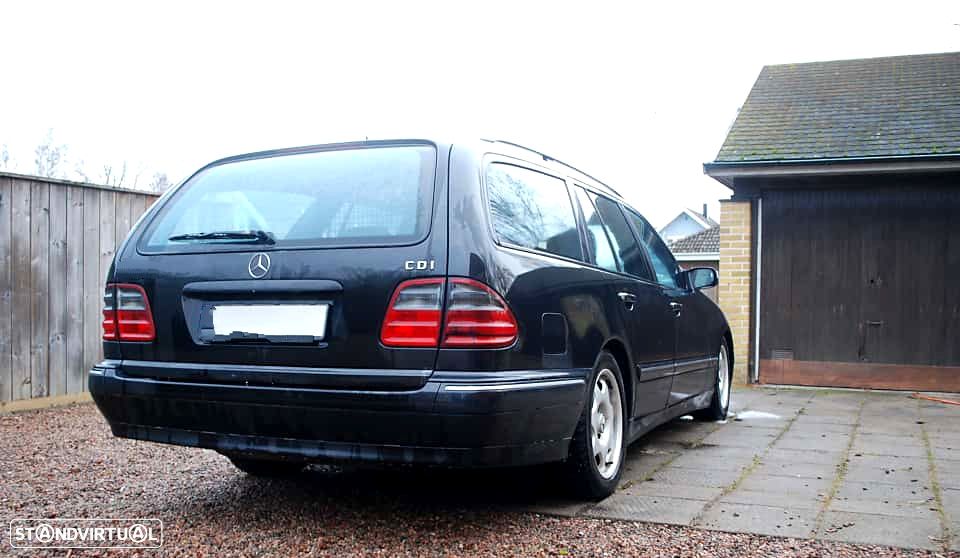 Mercedes-Benz E 220 - 2