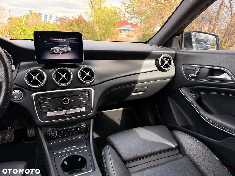 Mercedes-Benz CLA 250 4-Matic - 31