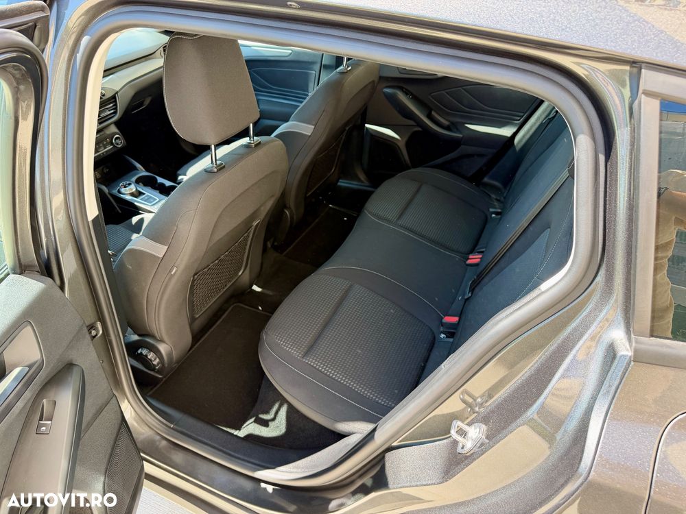 Ford Focus - 19