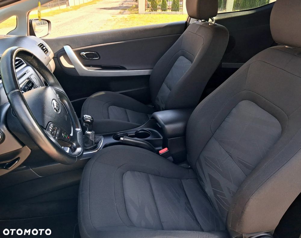Kia ProCeed - 21