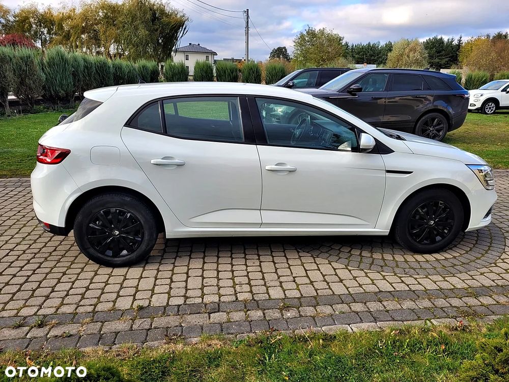 Renault Megane TCe 115 GPF LIFE - 11