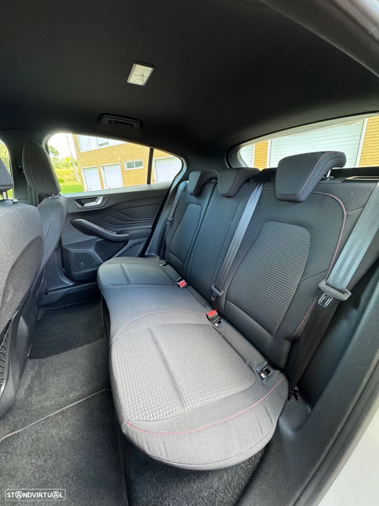 Ford Focus 1.5 EcoBlue S&S ST-LINE - 16