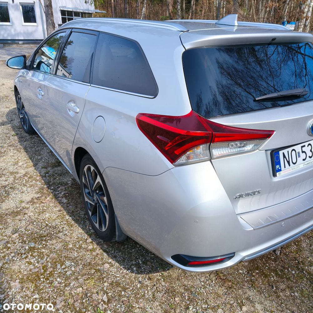 Toyota Auris Hybrid 135 Prestige - 5