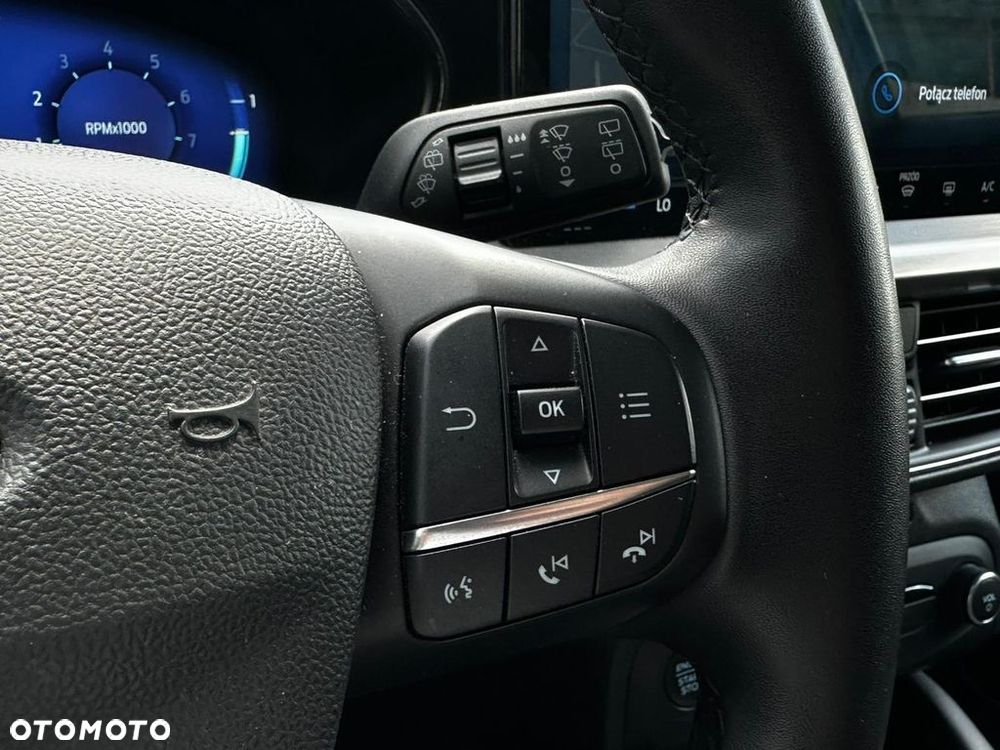 Ford Focus 1.0 EcoBoost Titanium X - 14
