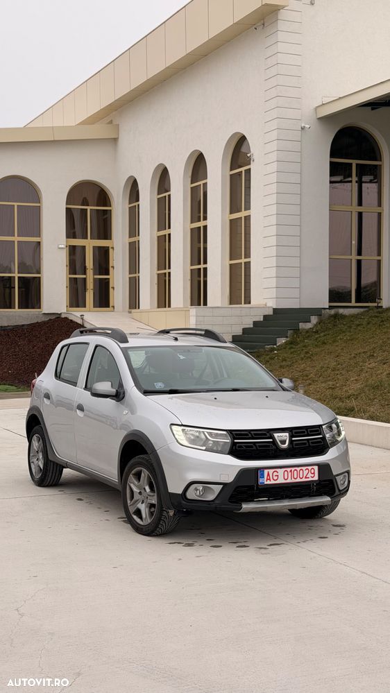 Dacia Sandero - 8
