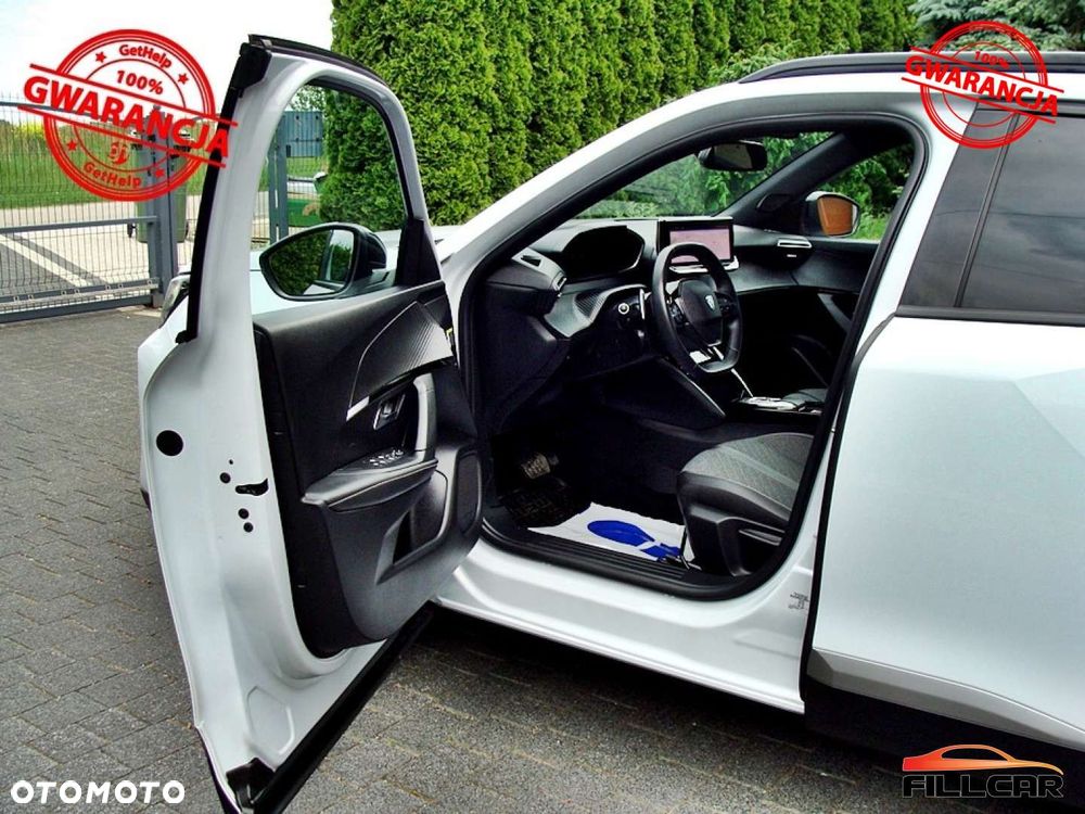 Peugeot 2008 PureTech 130 Allure S&S EAT8 - 18