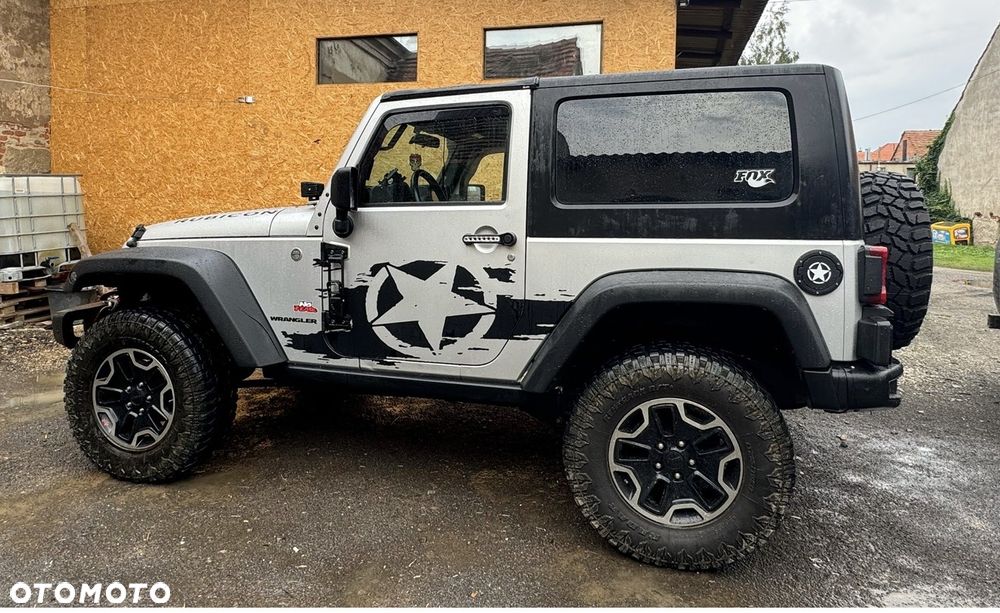Jeep Wrangler - 2
