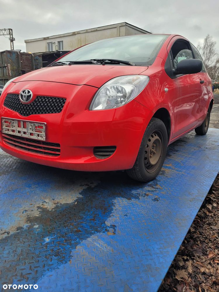 Części- Toyota Yaris II Rok 2007 Pojemność 998 Moc 51 kw Benzyna - 2