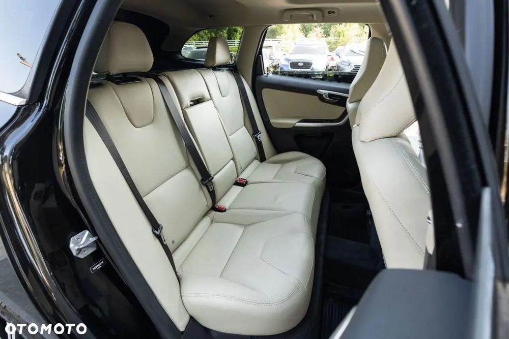 Volvo XC 60 T6 AWD Inscription - 16