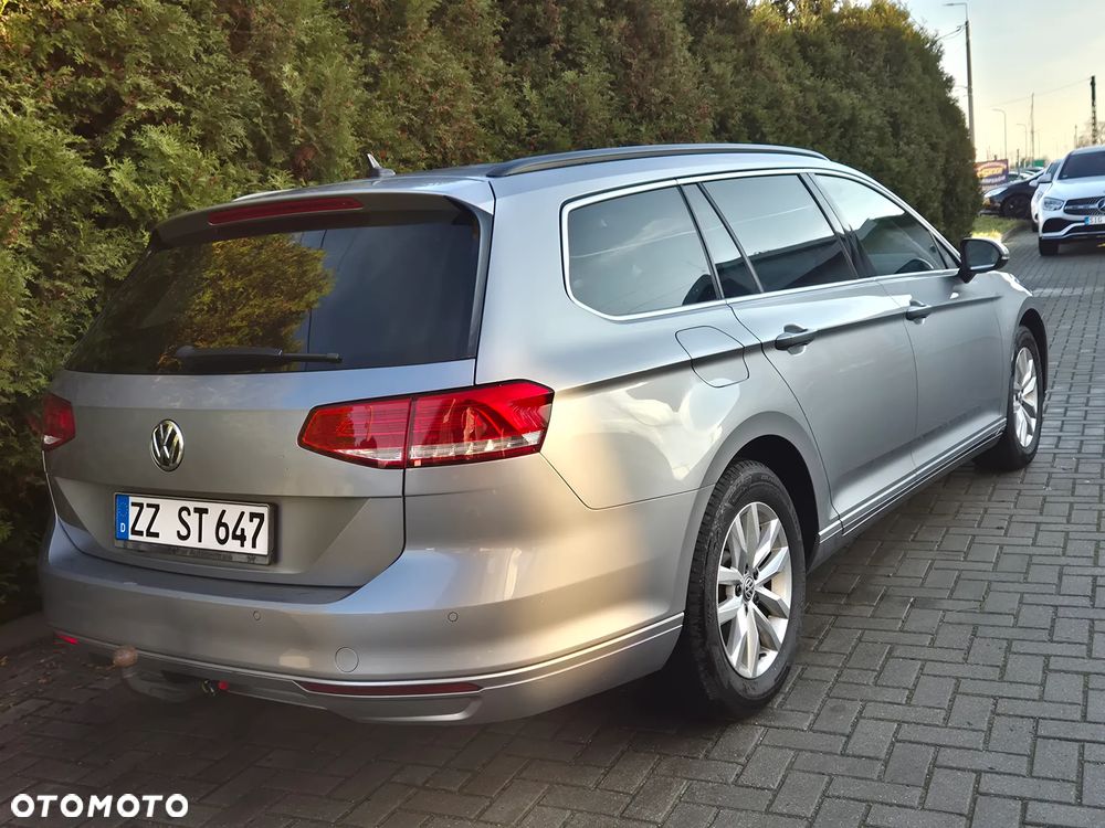 Volkswagen Passat - 10