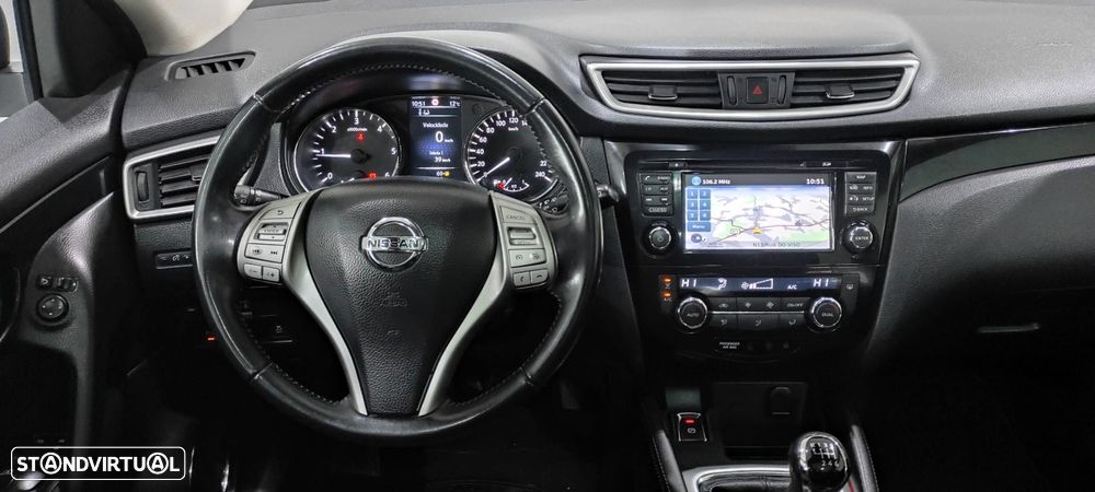 Nissan Qashqai 1.5 dCi Tekna - 9